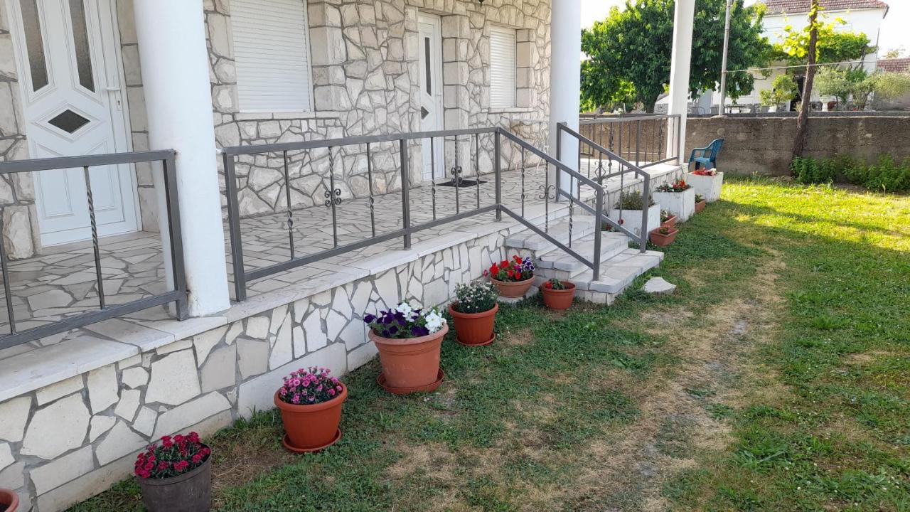 Kamena Kuca Family Rodin Apartment Capljina Exterior photo